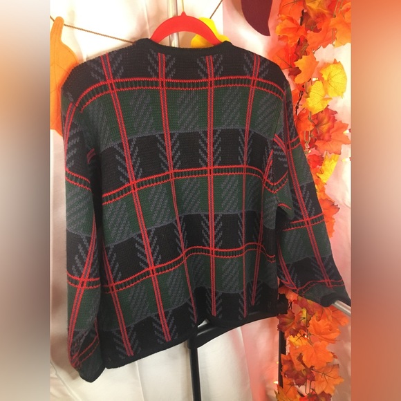 Crystal Kobe Petite | Women’s multicolored Plaid Print Cardigan Sweater - Picture 6 of 7